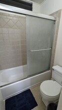 2353 Dole St, Unit 2B in Honolulu, HI - Foto de edificio - Building Photo