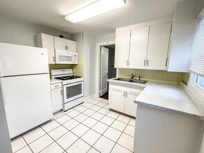 924 N 35th St-Unit -924 N 35th Street in Lincoln, NE - Foto de edificio - Building Photo