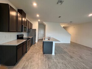 11634 Woodleaf Dr in Bradenton, FL - Building Photo - Building Photo