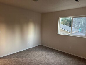 10000 SE French Rd in Vancouver, WA - Building Photo - Building Photo