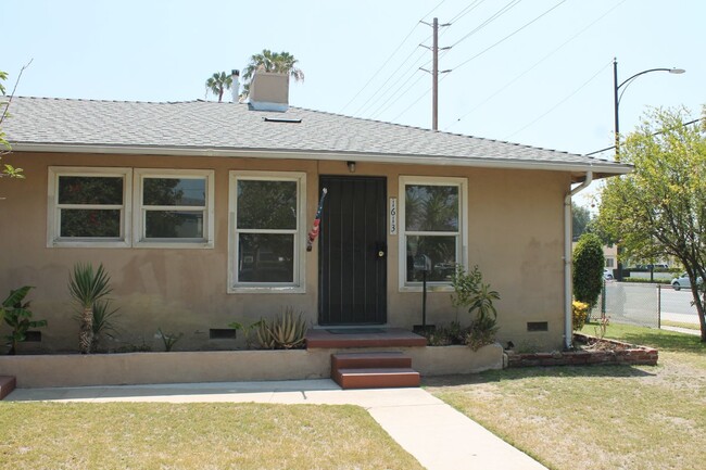 property at 1613 W Victory Blvd