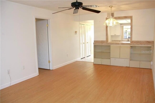 6044 7th Ave W in Bradenton, FL - Building Photo - Building Photo