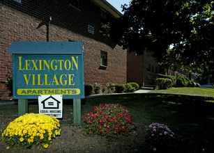 Lexington Village in Clark, NJ - Building Photo - Building Photo