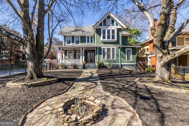 692 Myrtle St NE in Atlanta, GA - Building Photo - Building Photo