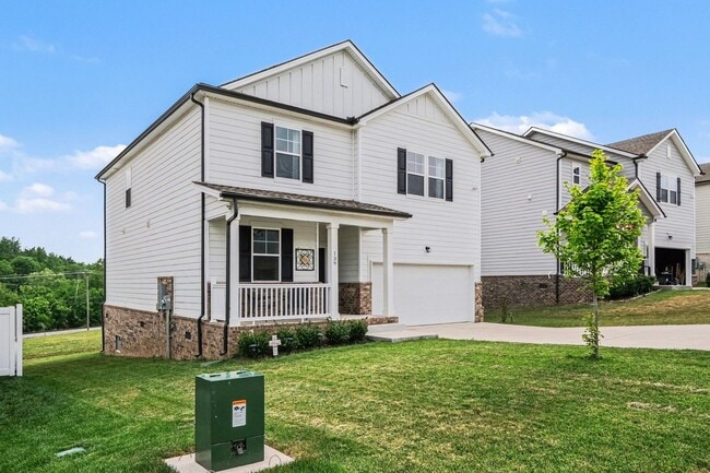139 E Millbrook Dr in Spring Hill, TN - Building Photo - Building Photo