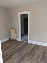 2066 Robin St in Lakewood, OH - Building Photo - Interior Photo