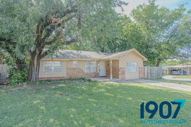 801 Briarlane Rd in Del City, OK - Building Photo - Building Photo