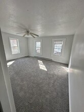 14-16-16 Bridge Ct in New Braintree, MA - Foto de edificio - Building Photo