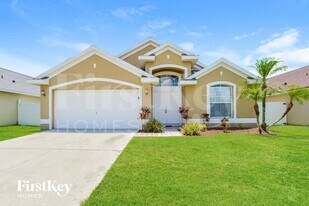 5216 Sunset Canyon Dr in Kissimmee, FL - Building Photo