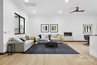 5044 Linda Ln in Santa Rosa, CA - Building Photo - Building Photo