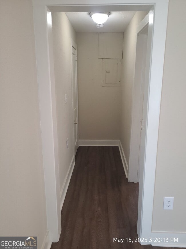 property at 10 Hester Dr