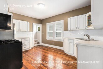 1145 Powers Ave NW in Grand Rapids, MI - Building Photo - Building Photo