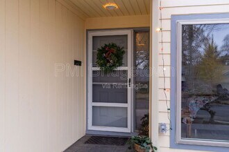 11735 SW Butte Ln in Beaverton, OR - Building Photo - Building Photo