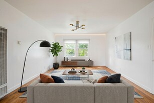 8754.5 Belford Ave, Unit 8754.5 in Los Angeles, CA - Building Photo