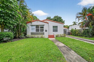 2817 Poinsettia Ave in West Palm Beach, FL - Building Photo - Building Photo