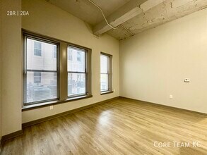 306 E 12th St in Kansas City, MO - Building Photo - Building Photo