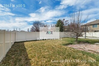 2867 W 400 S in Lehi, UT - Foto de edificio - Building Photo