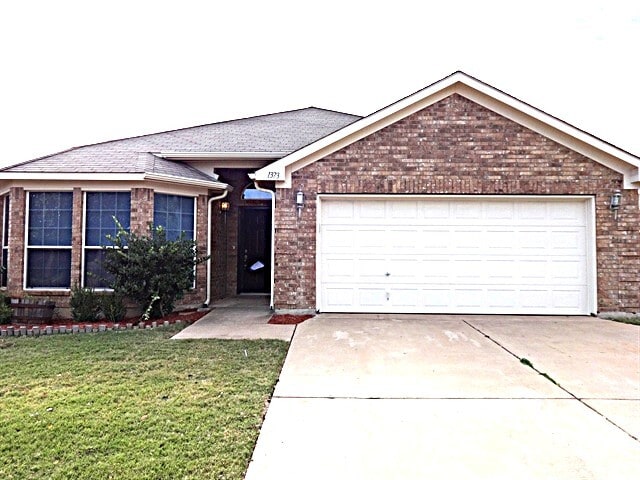 property at 1373 Meadowbrook Ln