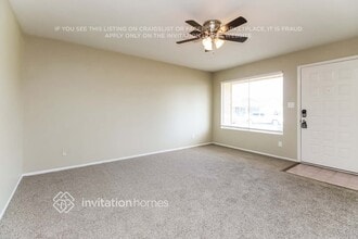 811 E Hillview Cir in Mesa, AZ - Building Photo - Building Photo