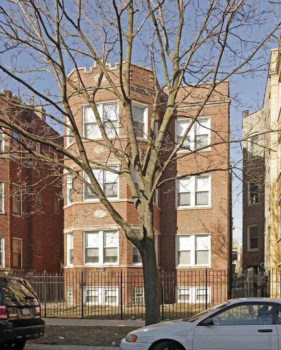 6242-6244 N Bell Ave in Chicago, IL - Building Photo