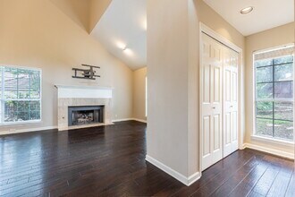 16111 Santa Cathrena in San Antonio, TX - Building Photo - Building Photo