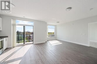 98 King St in Tillsonburg, ON - Building Photo - Building Photo