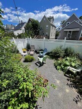 40 Newbern Ave, Unit 1A in Medford, MA - Building Photo - Building Photo