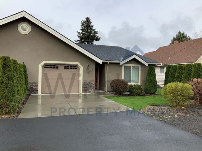 property at 41 NW Evans Ave