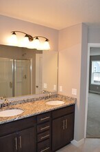 6974 Archer Ct in Inver Grove Heights, MN - Foto de edificio - Building Photo