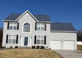 6166 Downs Ridge Ct in Elkridge, MD - Building Photo