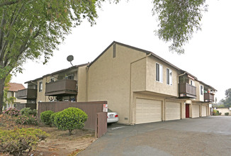 Blacow Gardens in Fremont, CA - Foto de edificio - Building Photo