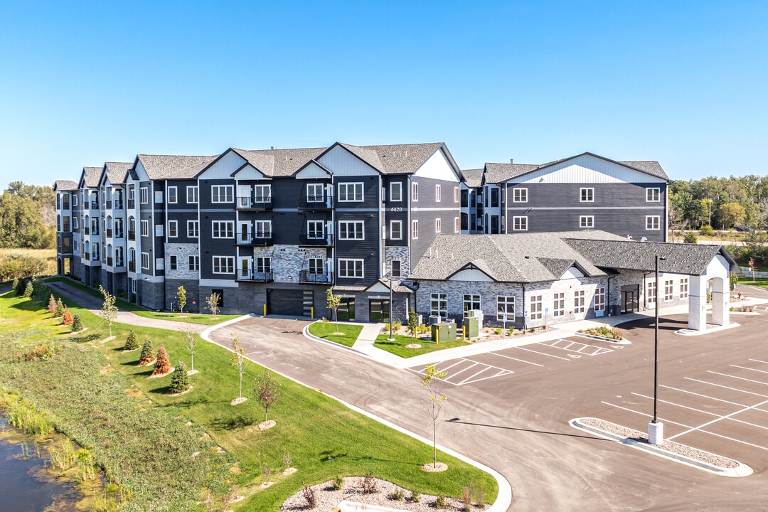 NorthPointe Garden Estates in Lino Lakes, MN - Building Photo