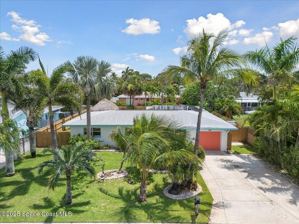 124 E Arlington St in Satellite Beach, FL - Building Photo