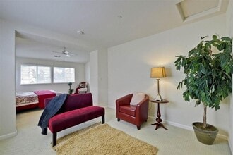 140 Bellflower Ln in Union City, CA - Building Photo - Building Photo