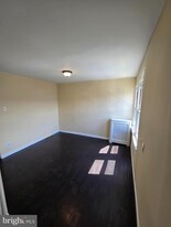 7129 Seaford Ave in Upper Darby Township, PA - Building Photo