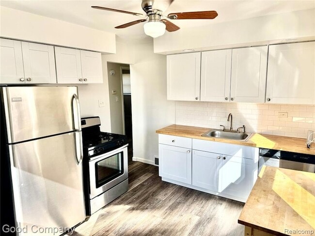 18846 Poinciana in Redford Township, MI - Building Photo - Building Photo