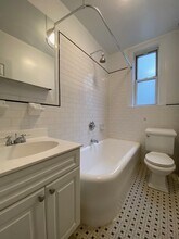 114 W 13th St in New York, NY - Foto de edificio - Building Photo