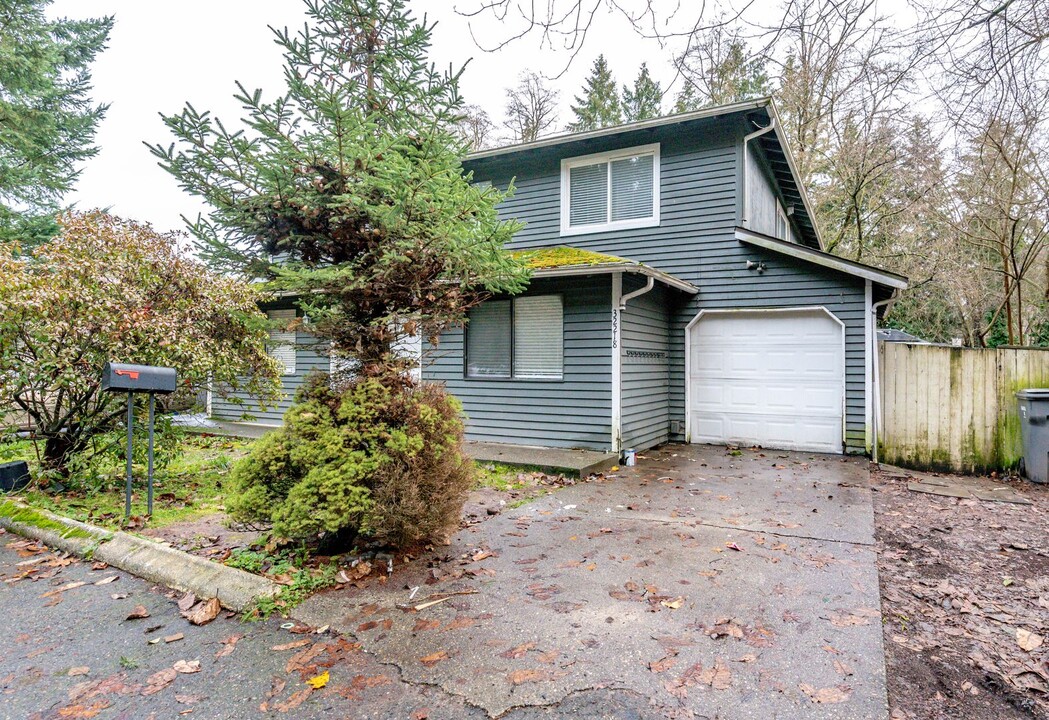 32218 47th Ave SW in Federal Way, WA - Building Photo