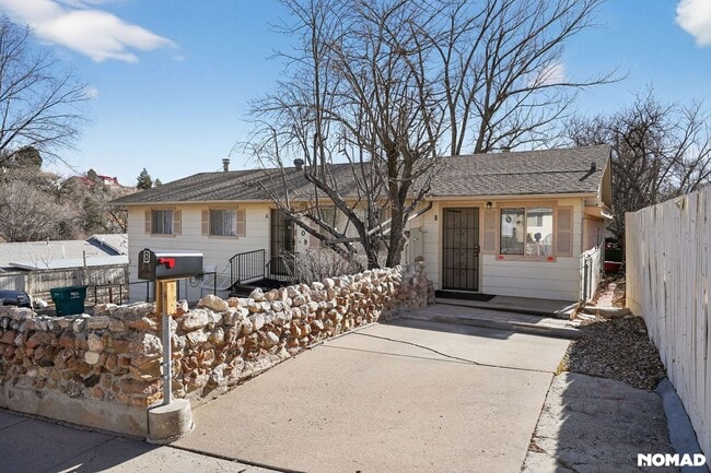 2509 Royalty Ct in Colorado Springs, CO - Foto de edificio - Building Photo