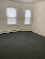 40 Brackett St, Unit 2 in Boston, MA - Building Photo - Building Photo