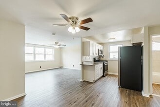 116 Clement Rd in Oreland, PA - Building Photo - Building Photo