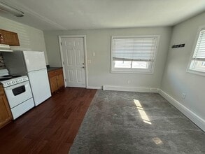 1 Bragg Ave, Unit A in Hampton, NH - Building Photo - Building Photo