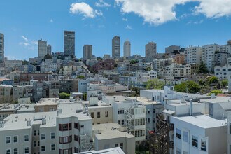 878 Lombard St in San Francisco, CA - Building Photo - Building Photo