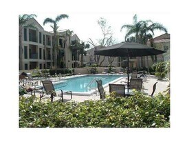 833 Riverside Dr in Coral Springs, FL - Building Photo