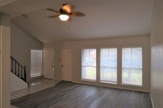 15326 McConn St in Webster, TX - Building Photo - Building Photo