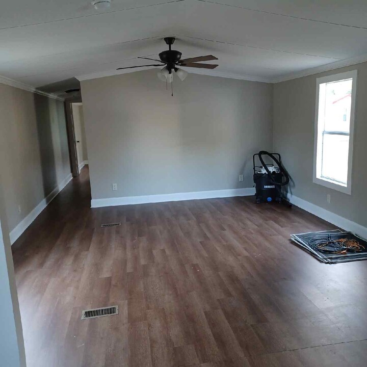 890 Rough Edge Rd in Ruston, LA - Building Photo