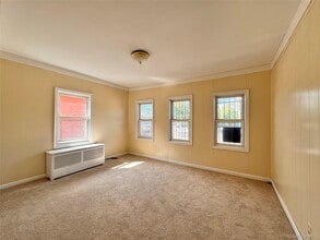 237-18 92nd Rd in Queens, NY - Building Photo - Building Photo