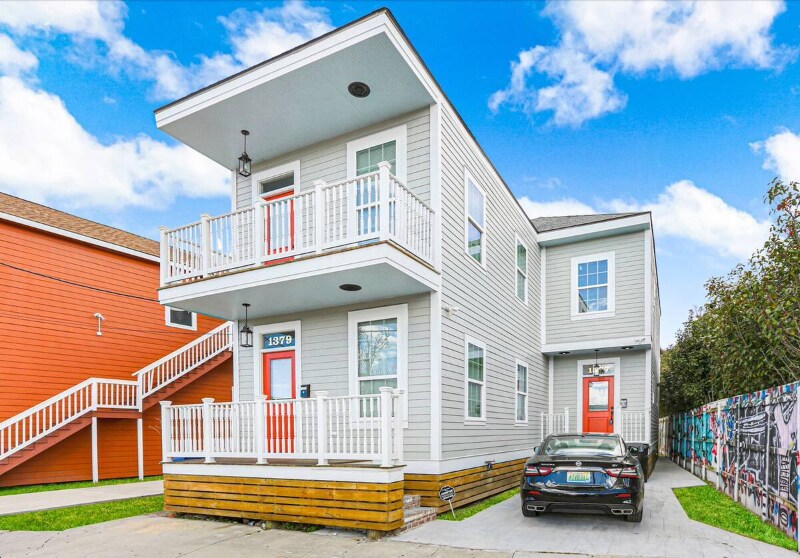 1377 St Bernard Ave in New Orleans, LA - Building Photo