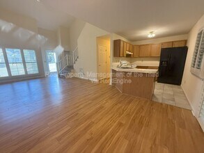 3802 King Edward Ct in Greensboro, NC - Building Photo - Building Photo