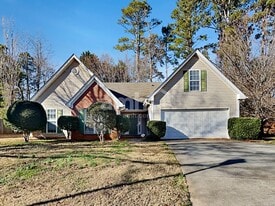 725 Windsor Brook Ln in Lawrenceville, GA - Building Photo